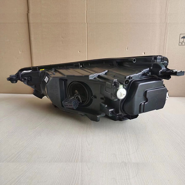 Audi-Q5 2022 LED-2
